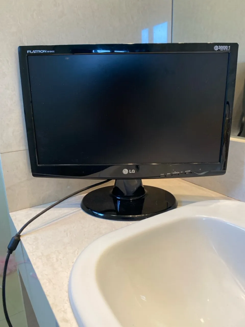 Monitor LG Flatron W1943C
