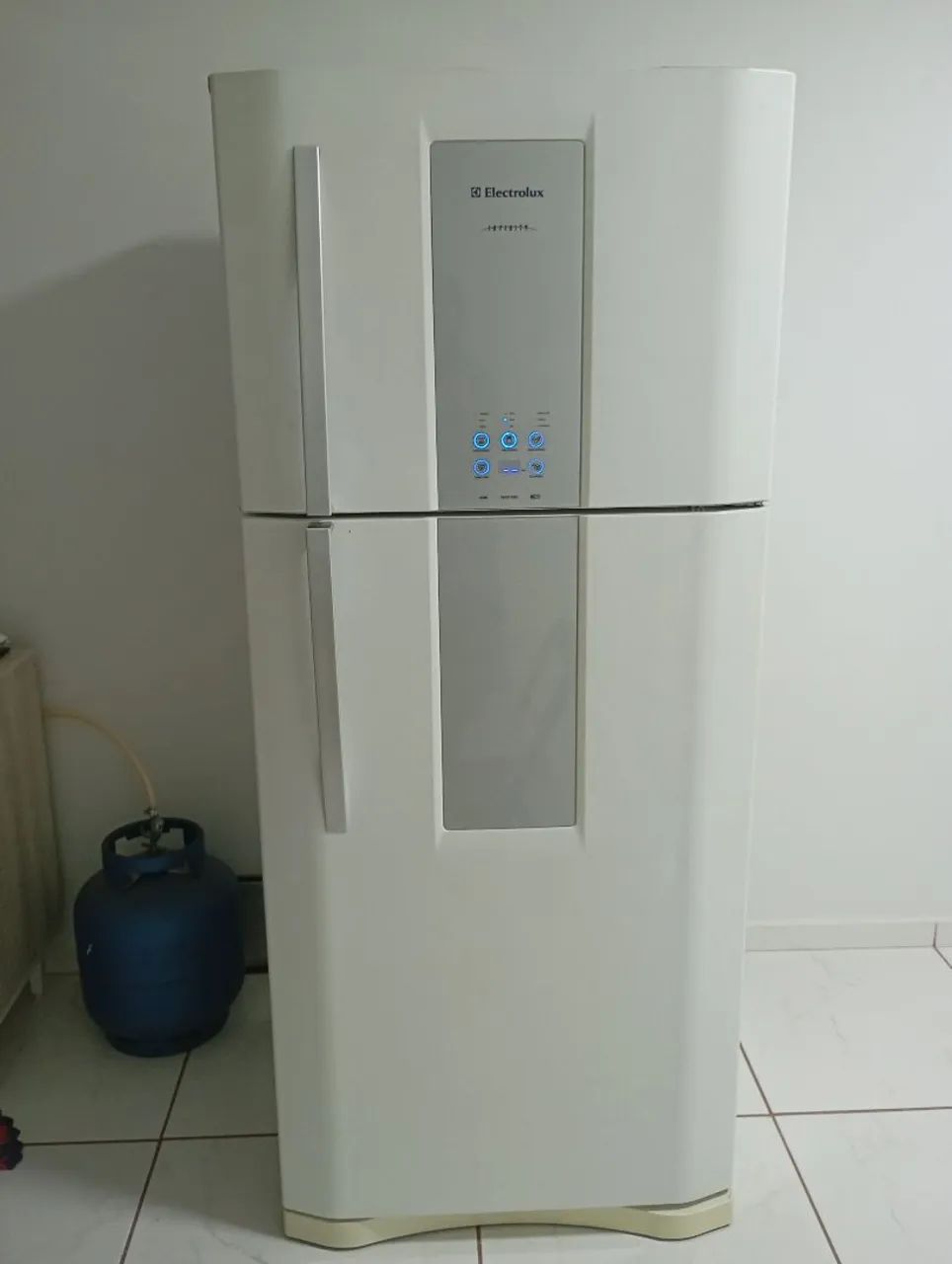 Geladeira Electrolux Infinity DF82 Frost Free Duas Portas 553 Litros (127V)