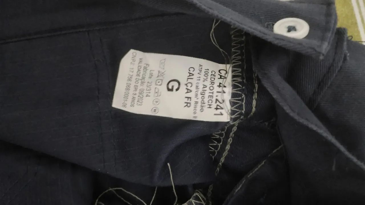 Conjunto Profissional Azul com Faixas Refletivas - eletricista - anti chama risco II  - Foto 5