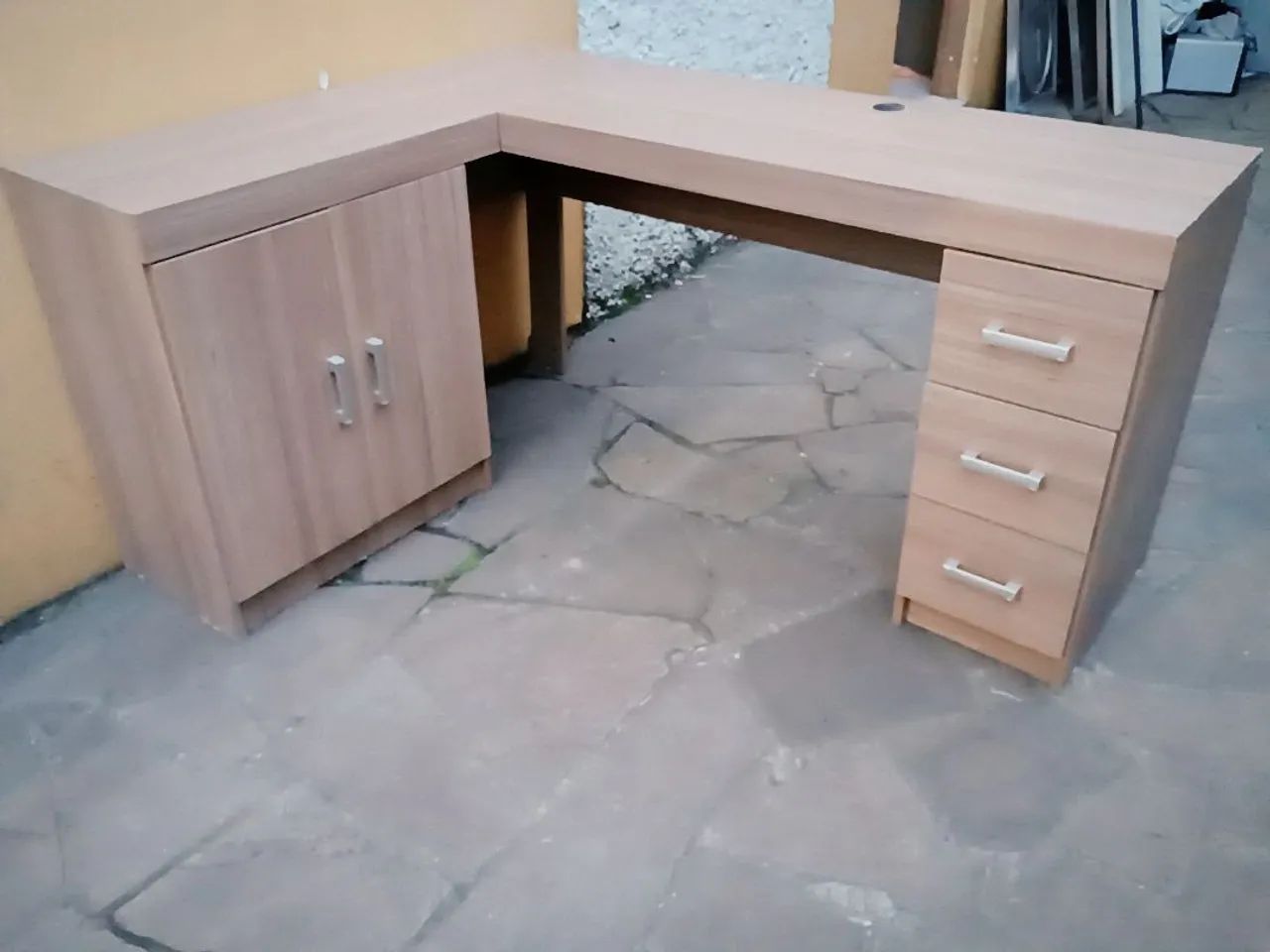 Mesa para computador, em ótimo estado!64961569580673120