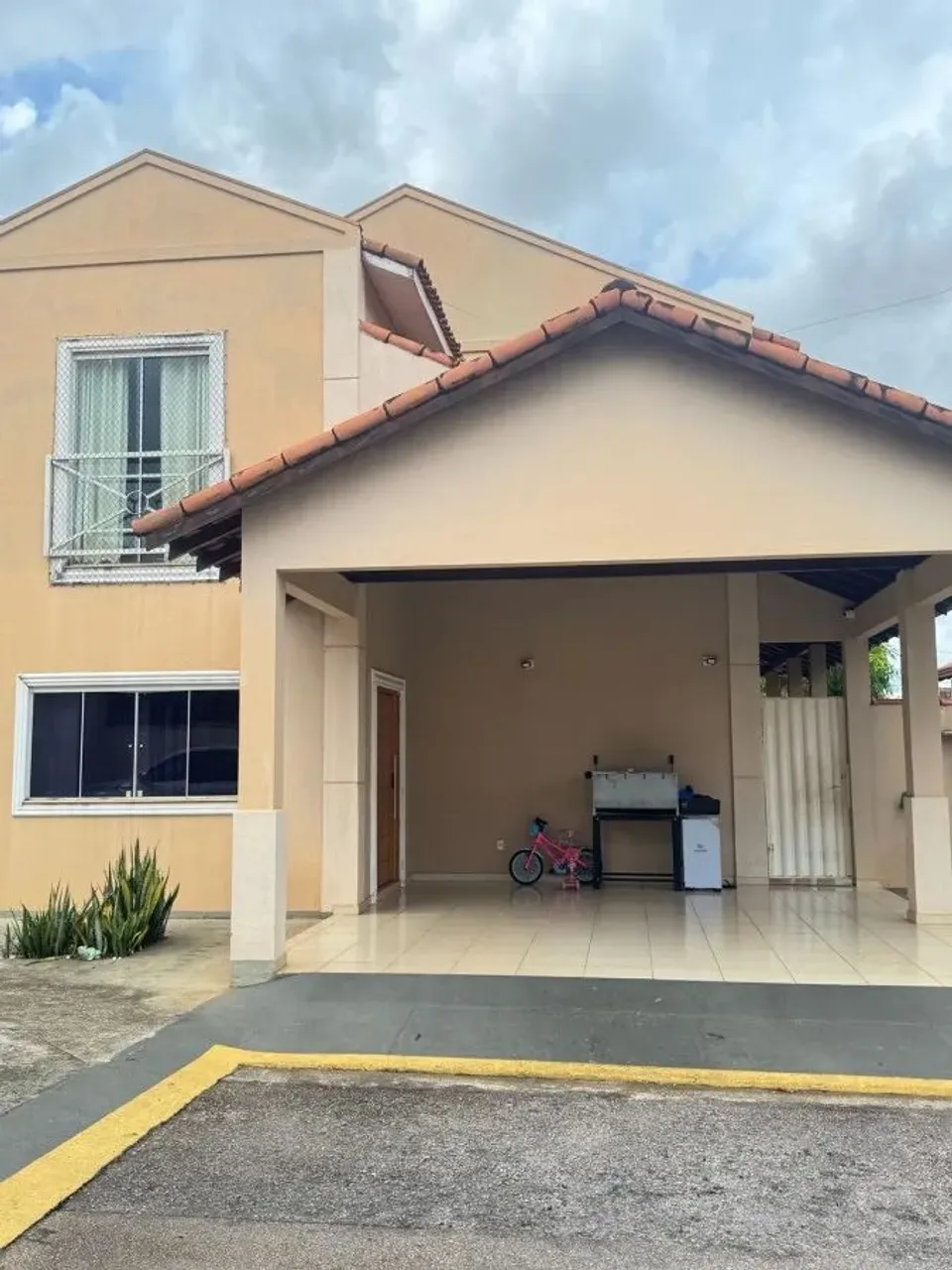 Sobrado em Condomínio para Venda em Porto Velho, Lagoa, 4 dormitórios, 4 suítes, 4 banheir