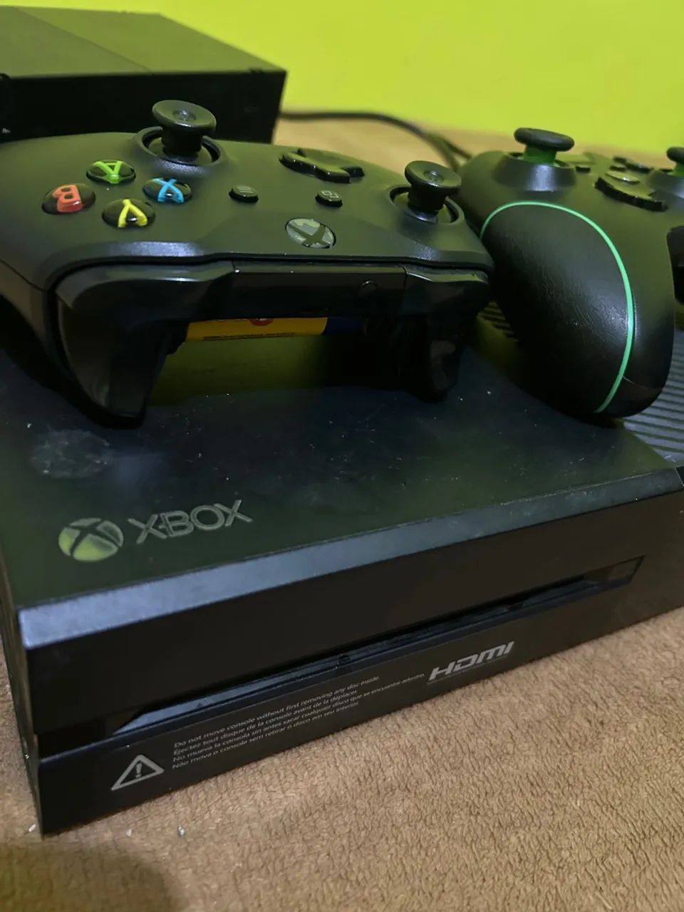 Xbox One com 2 Controles e Fonte - Foto 2