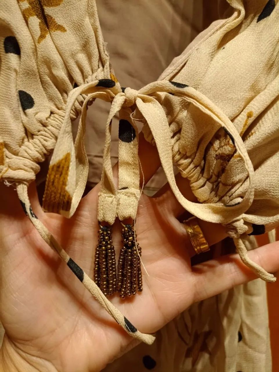 Vestido Longo Estampado com Detalhes em Dourado - Foto 2