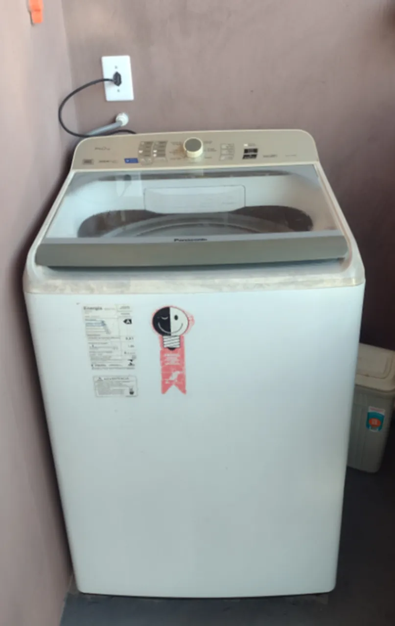 Máquina de lavar roupa 14 kg Panasonic