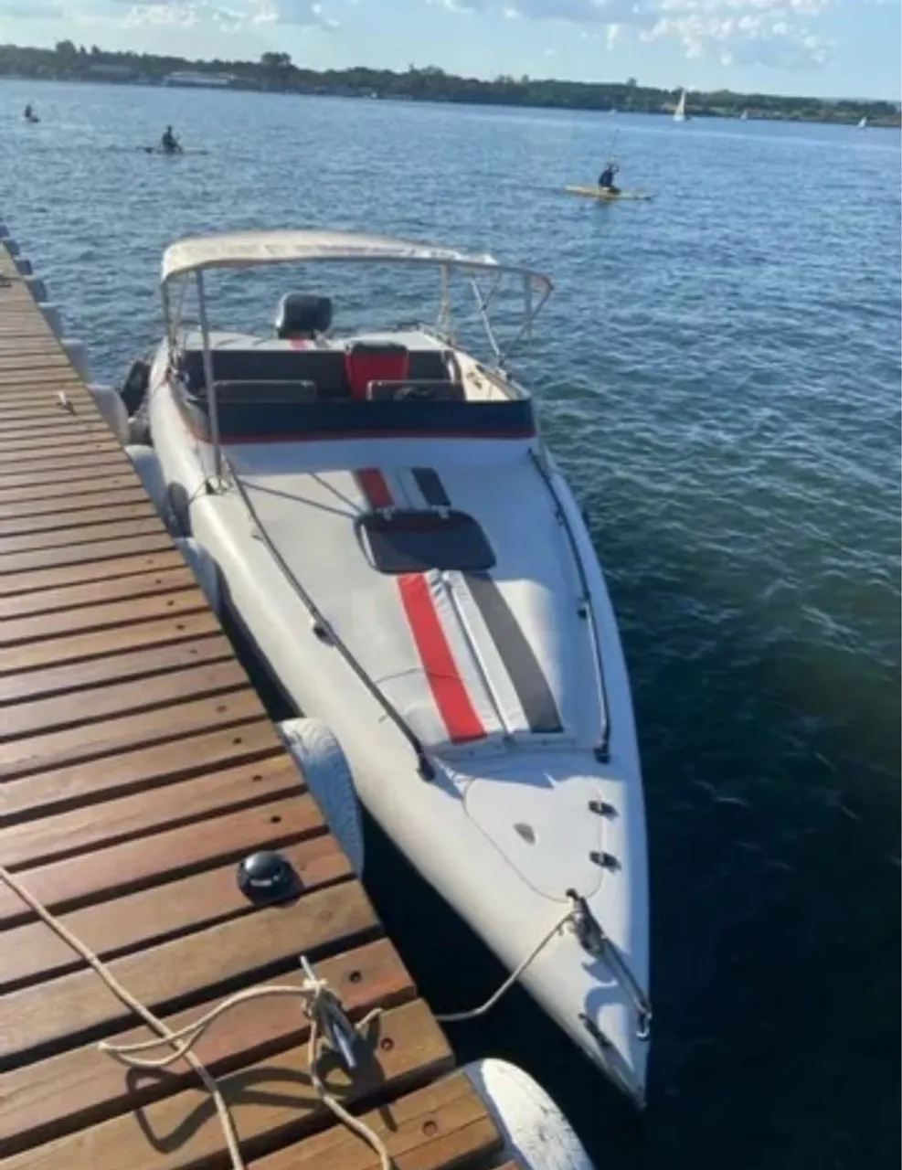 Lancha MAGNUM 23 OPTIMAX 150HP - 2007