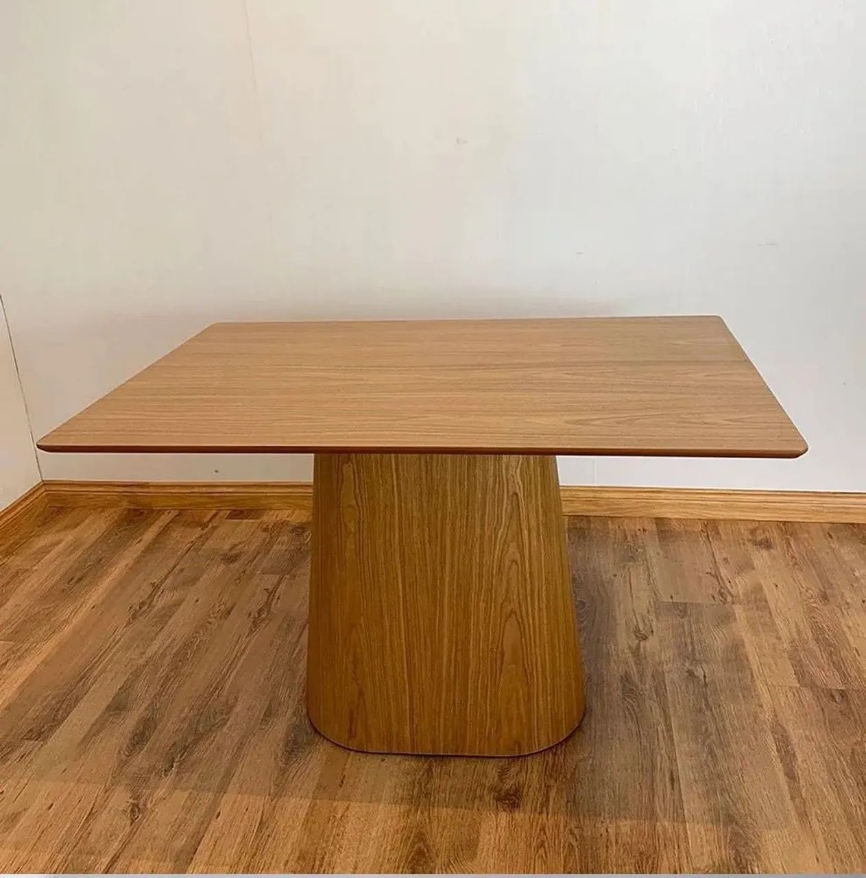 Mesa de Jantar Quadrada