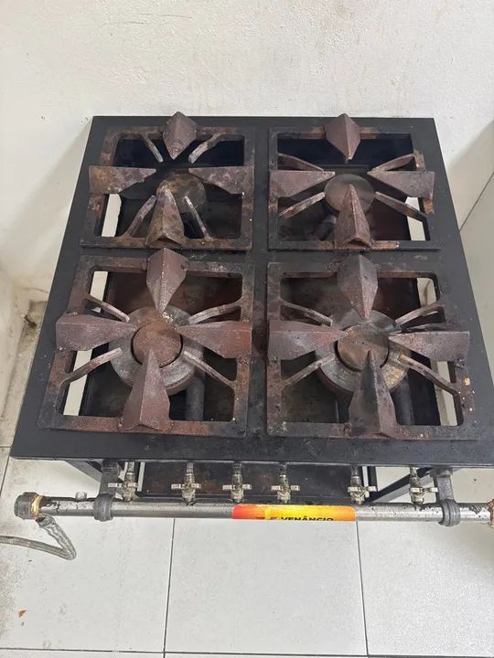 Fogão Industrial 4 Bocas - oportunidade! - Foto 3