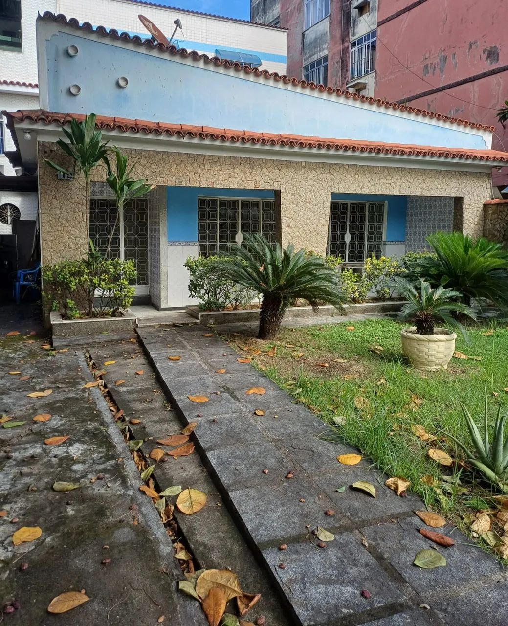 Casa comercial para alugar com  3 quartos em Metrópole - Nova Iguaçu - RJ