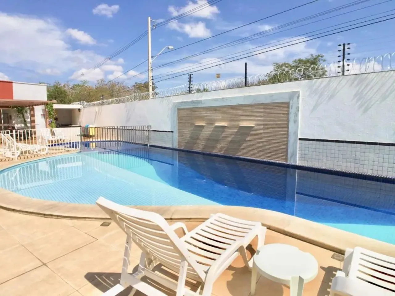 Imóvel para aluguel possui 80 metros quadrados com 3 quartos em Santa Isabel - Teresina -