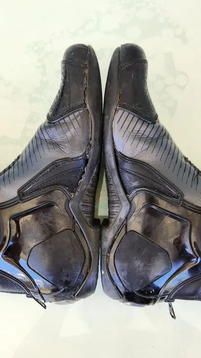 Botas Dainese Torque RS Out preta TAM 44 EUR = 42 BRA - Foto 10