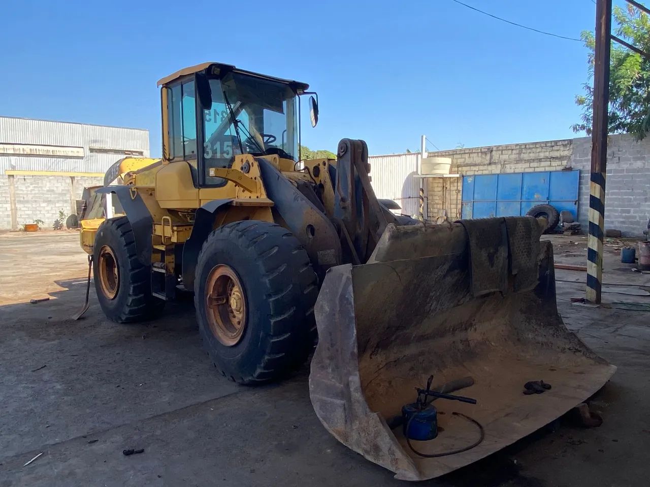 Pá carregadeira volvo modelo L110F 20 tonelada volvo - Foto 2