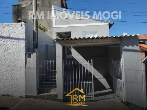 Vende ou aluga linda casa no Mogi Moderno, 2 dormitórios, 1 banheiro, área de serviço ampl