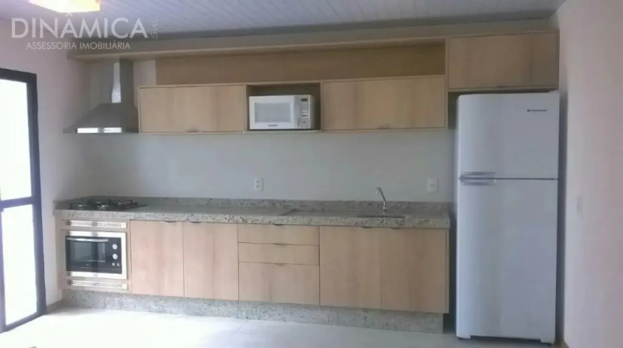 Quarto Mobiliado próximo a Furb - Somente para Homens.