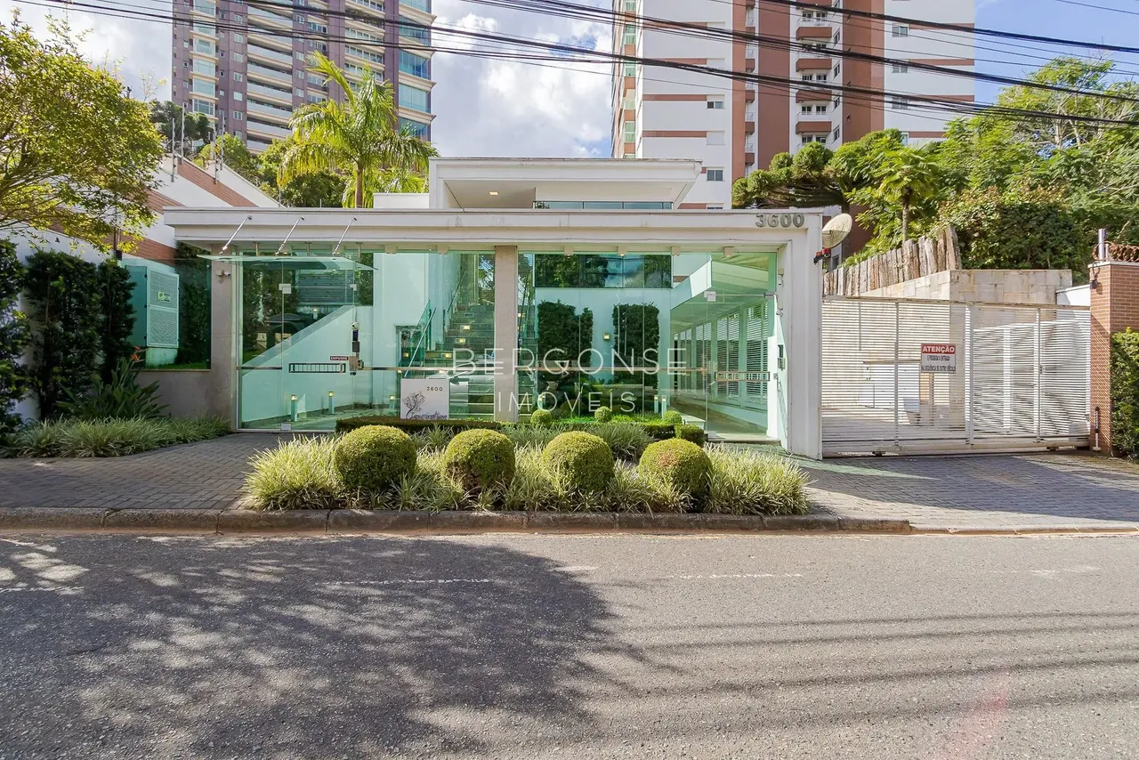 Apartamento 128 m² à Venda no Campo Comprido, 2 dormitórios sendo 1 súite, 2 vagas de gara