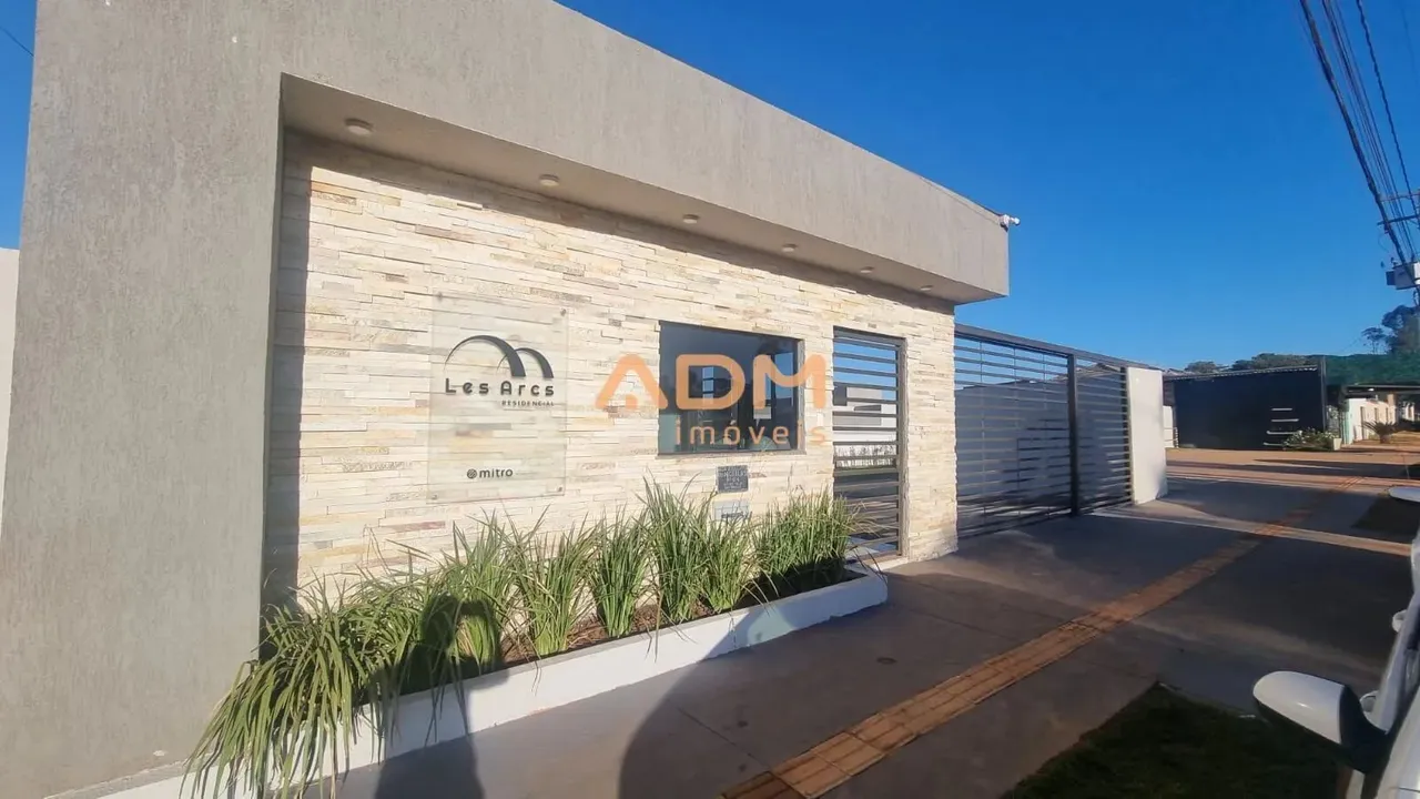 Casa 3 Quartos | 1 Suíte | Condomínio Fechado Les Arcs