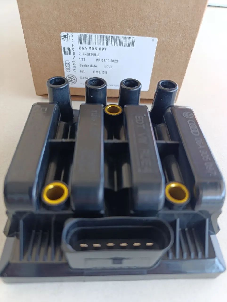 Bobina do gol G5 1.0 Voy golf 06A 905 097 - Foto 2
