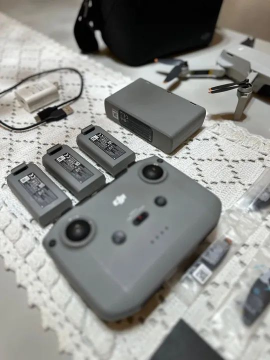 Drone DJI Mini 2 Fly More Combo - Foto 3