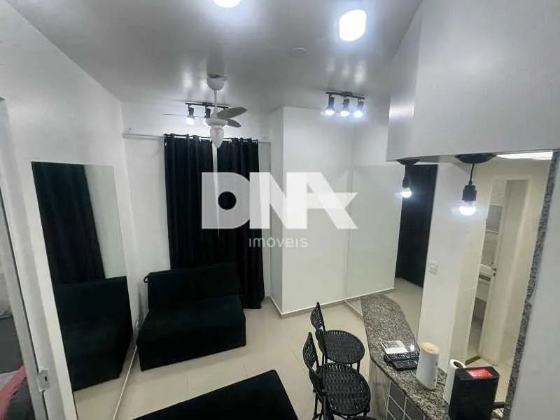 Kitnet/Conjugado : / Residencial / Copacabana
