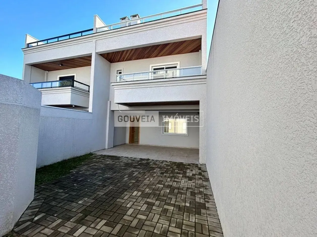 Sobrado 3 Dormitórios, 1 Suíte, 186 m², à venda por R$ 940.000 - Portão, Curitiba (PR)