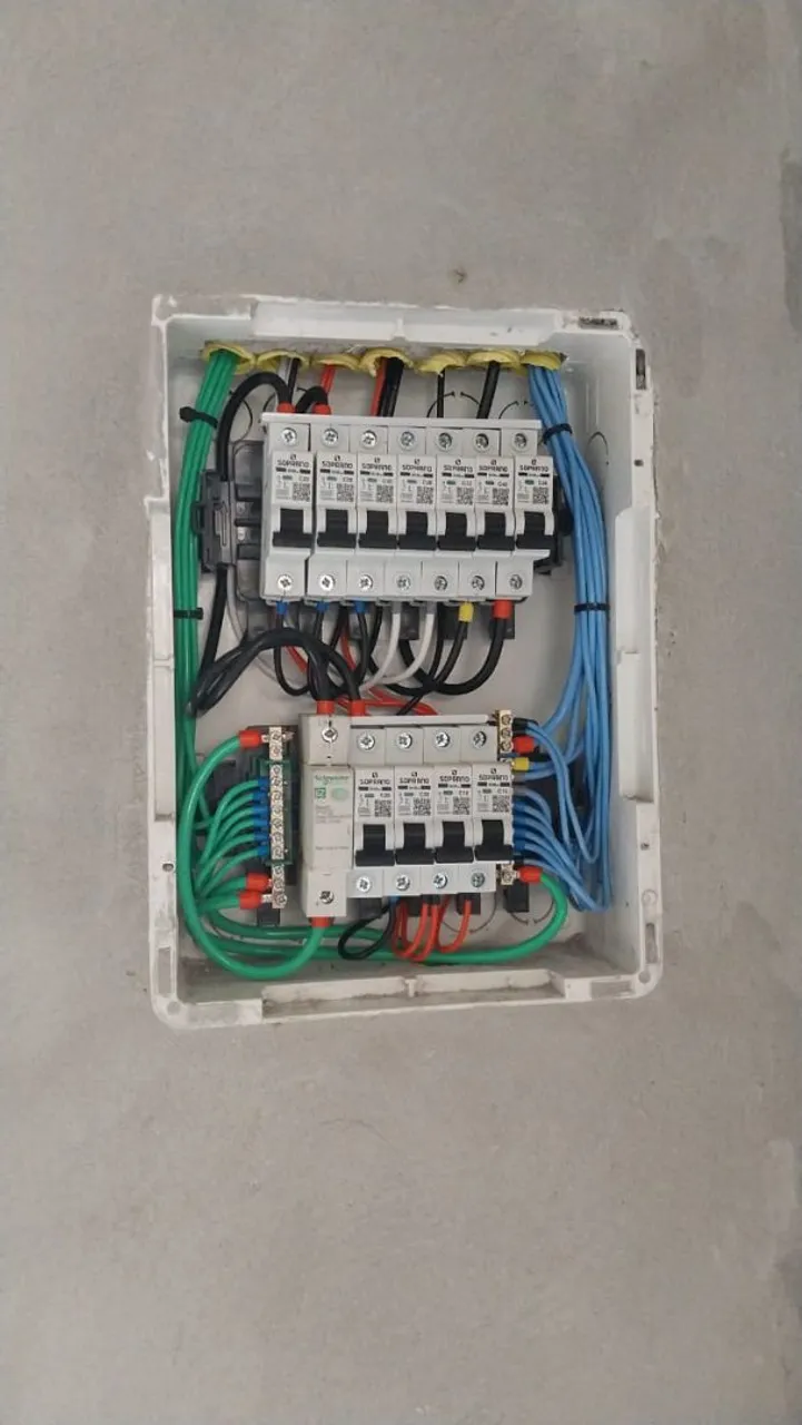 Eletricista residencial e predial 24h