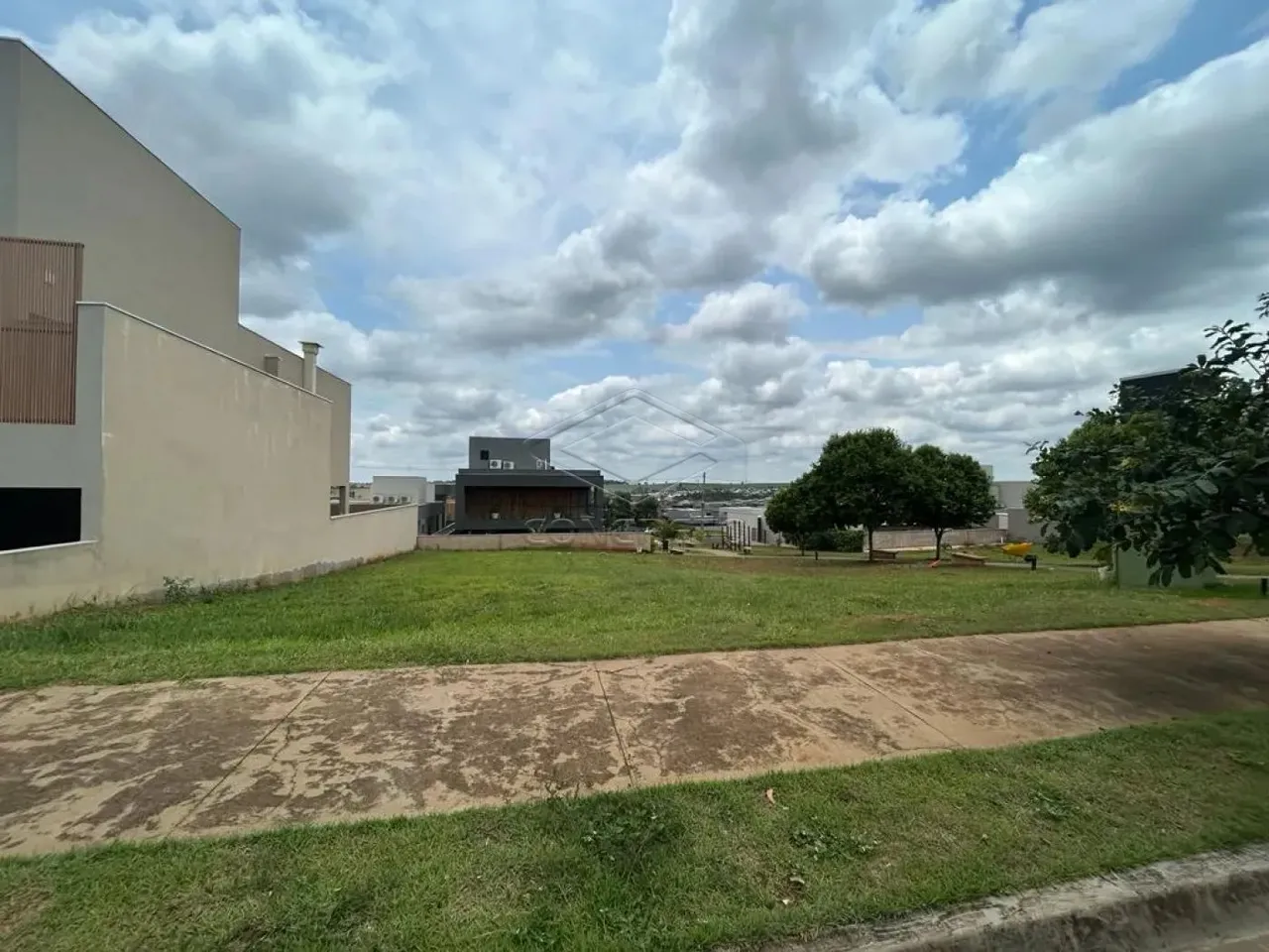 Terreno Condomínio em Bauru