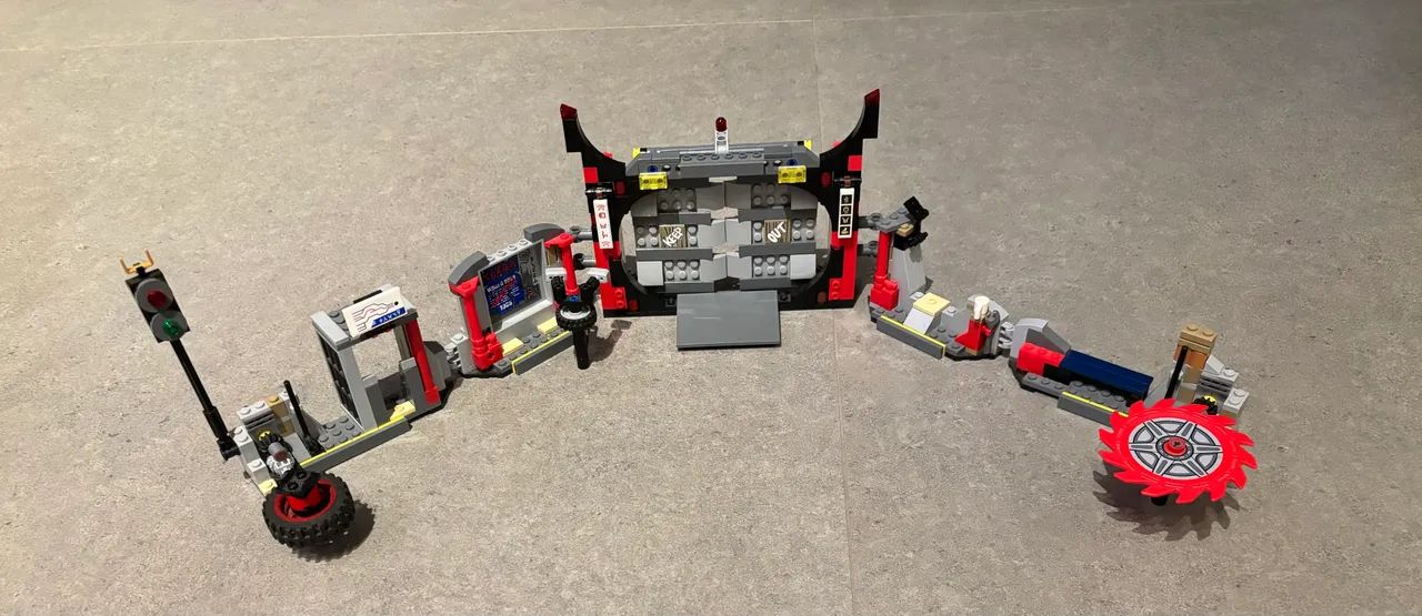 Lego Ninjago Masters of spinjitsu 70640 - Brinquedos e Jogos