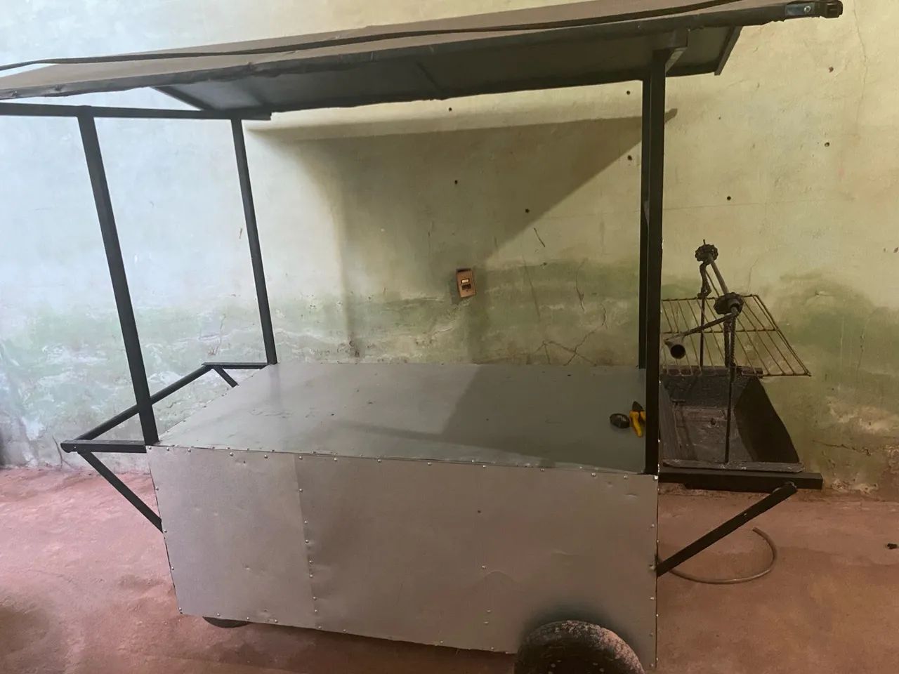 Vendo de carrinho para churrasco - Foto 3