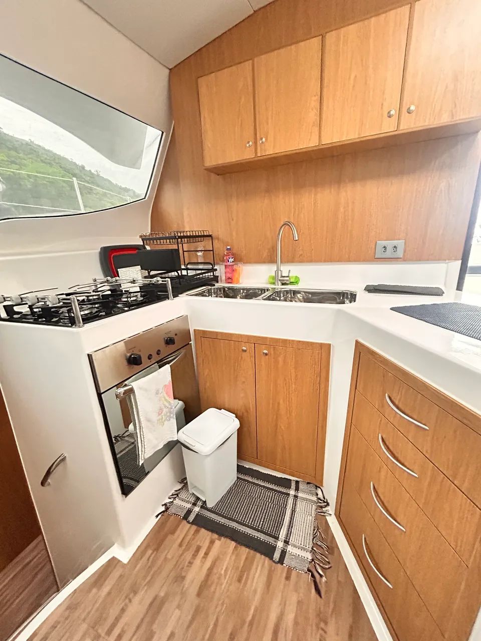 Catamarã CatFlash43 a motor - Foto 9