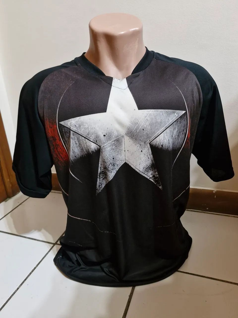 Camiseta do Capitão América - Tamanho GG