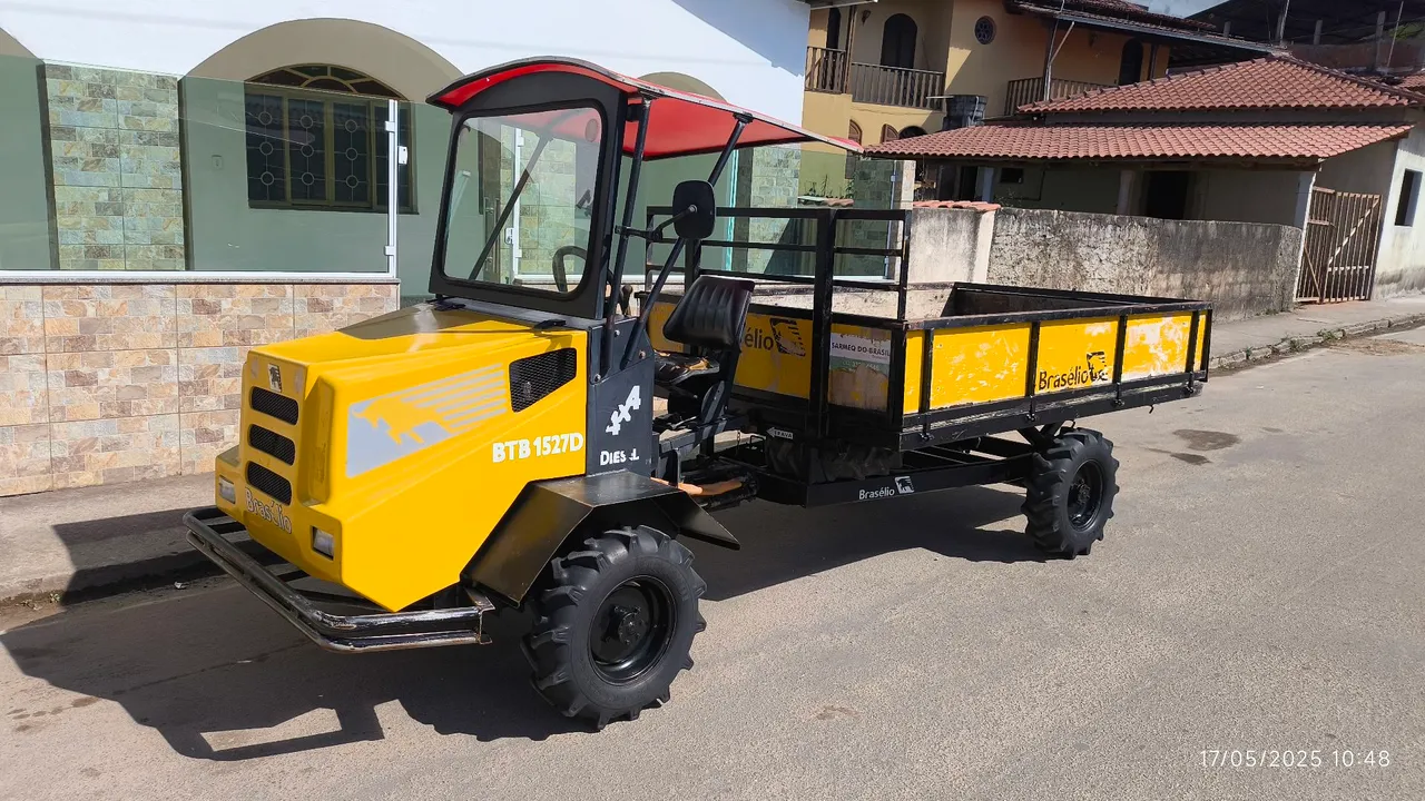 Trator Brasélio 4x4 Diesel BTB 1527 D