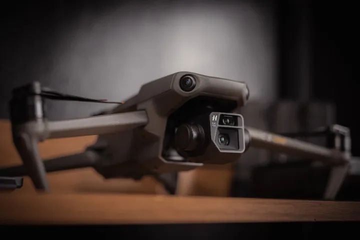 Drone Profissional Dji Mavic 3 Cine Premium Combo. Controle RC PRO Saída HDMI transmissão. - Foto 2