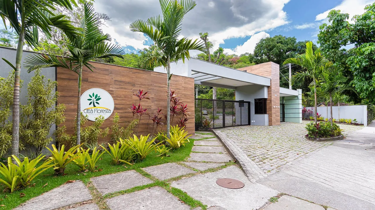 Lote/Terreno para venda possui 1000 metros quadrados em Badu - Niterói - Rio de Janeiro