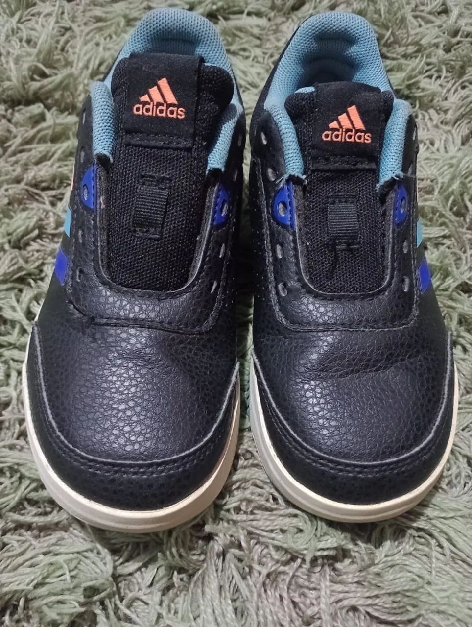 Tênis Adidas infantil n.28/29 - Foto 2