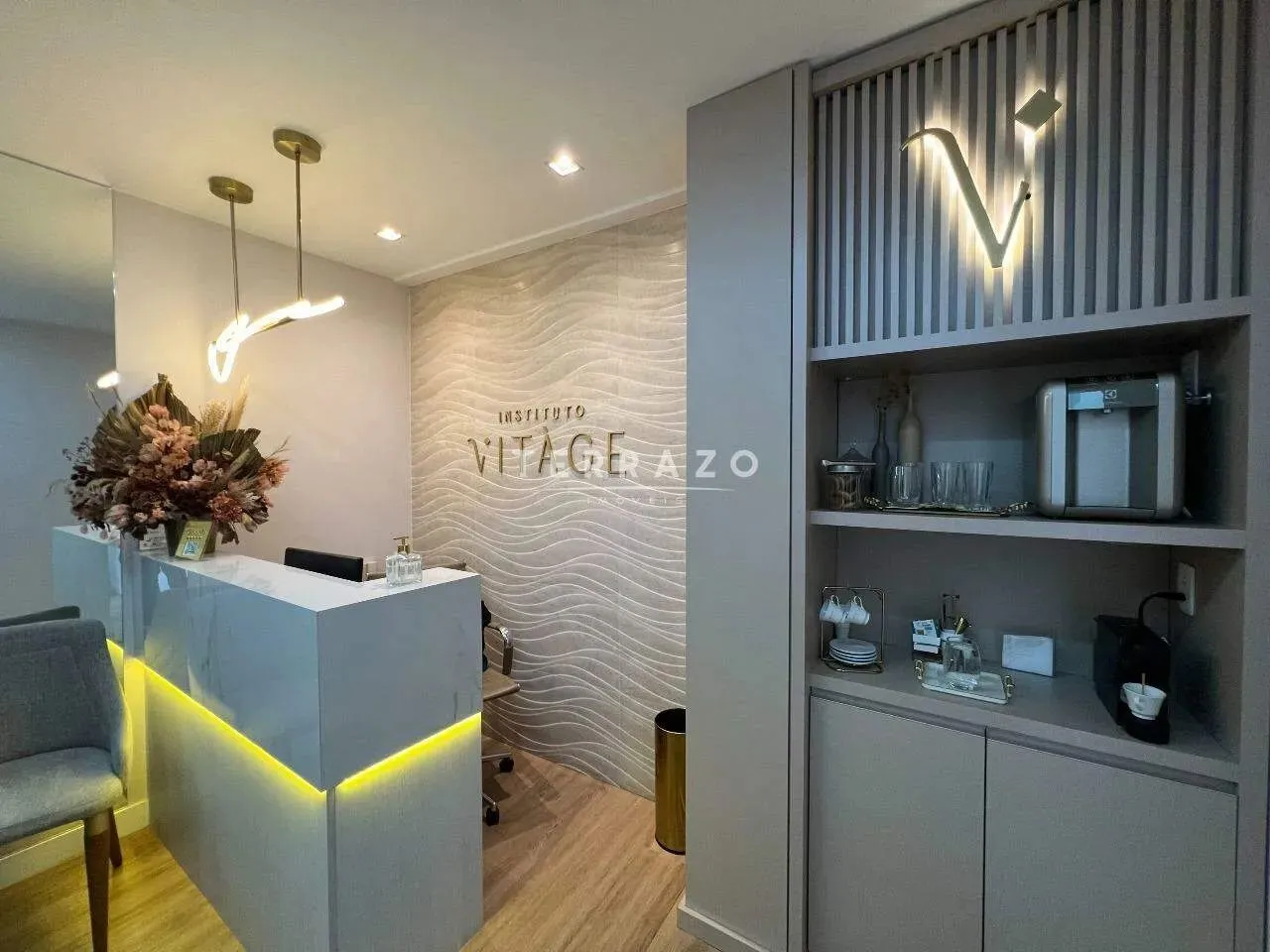 Sala Comercial à venda, 2 vagas, Várzea - Teresópolis/RJ