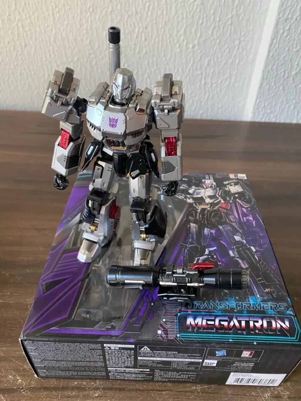 Action Figure Transformers Megatron MDLX