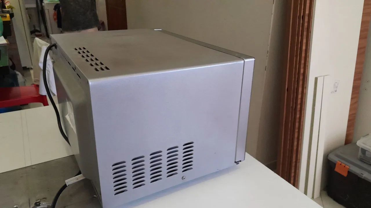 Forno Micro-Ondas Brastemp 32 litros com Grill - Foto 4