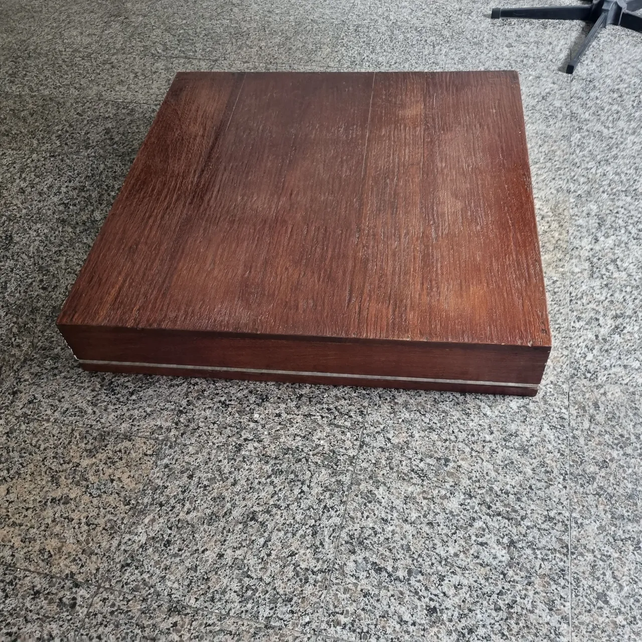 Mesa de Centro quadrada em Madeira