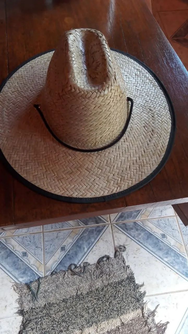 Chapéu de palha com barbante - Foto 2
