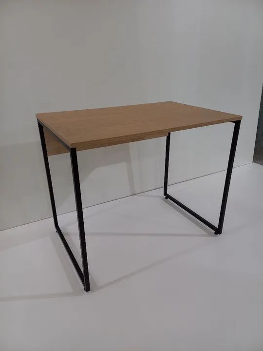 Mesa de Escritório Moderna com Estrutura em Metal - Foto 2