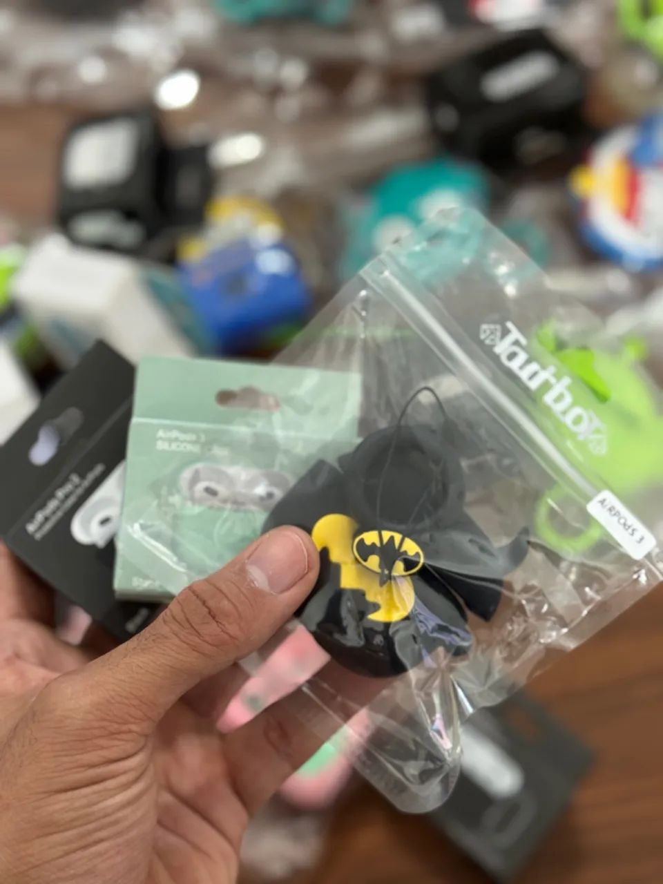 50 Capas Protetoras para fone sem fio AirPods Pro  - Foto 4