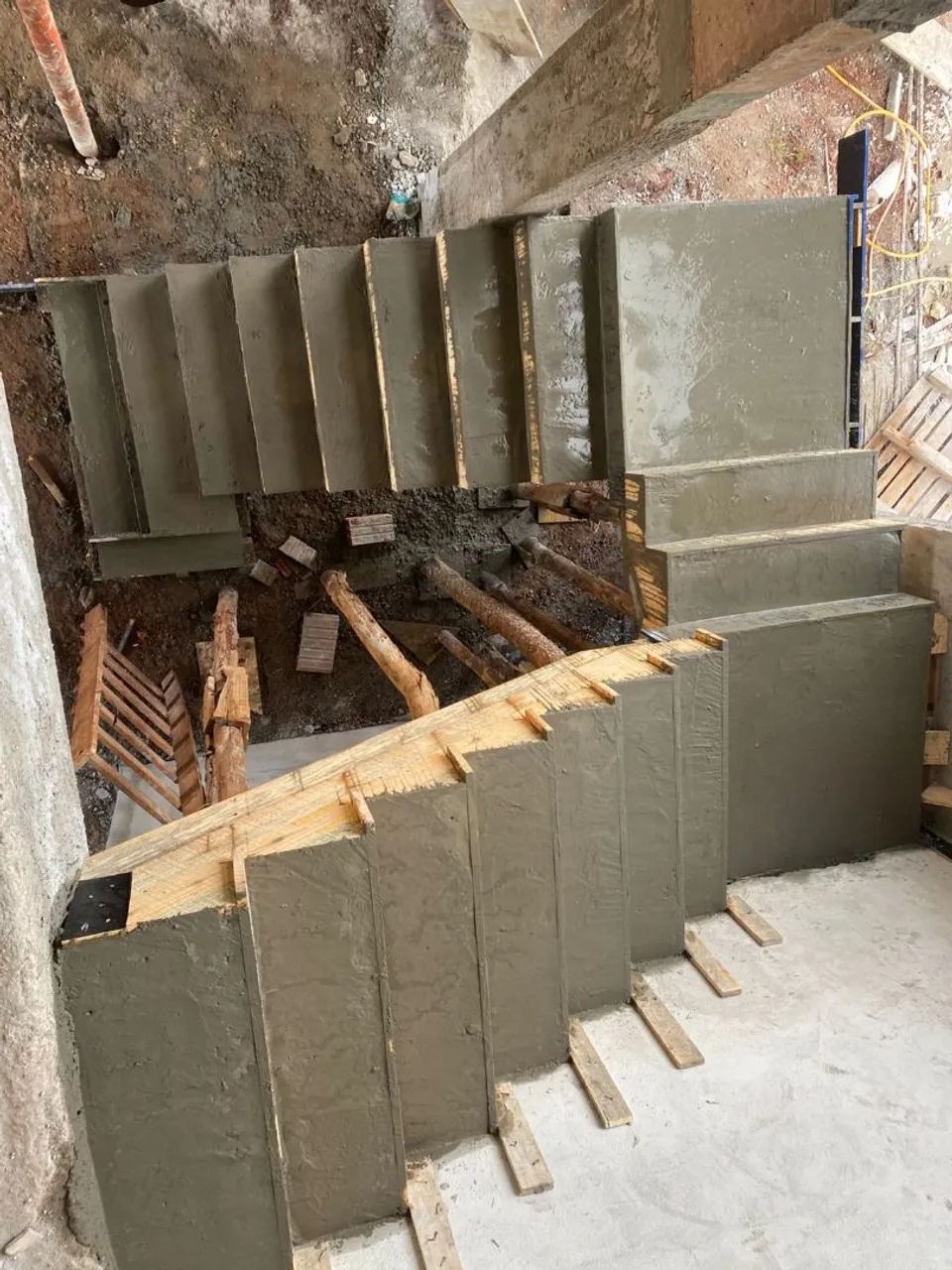 ESCADAS DE CONCRETO  - Foto 5