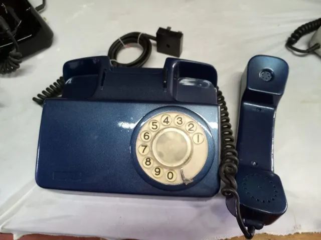 Telefone Gradiente Anos 60 Vintage Cor Original Vermelho Azul-marinho - Foto 4