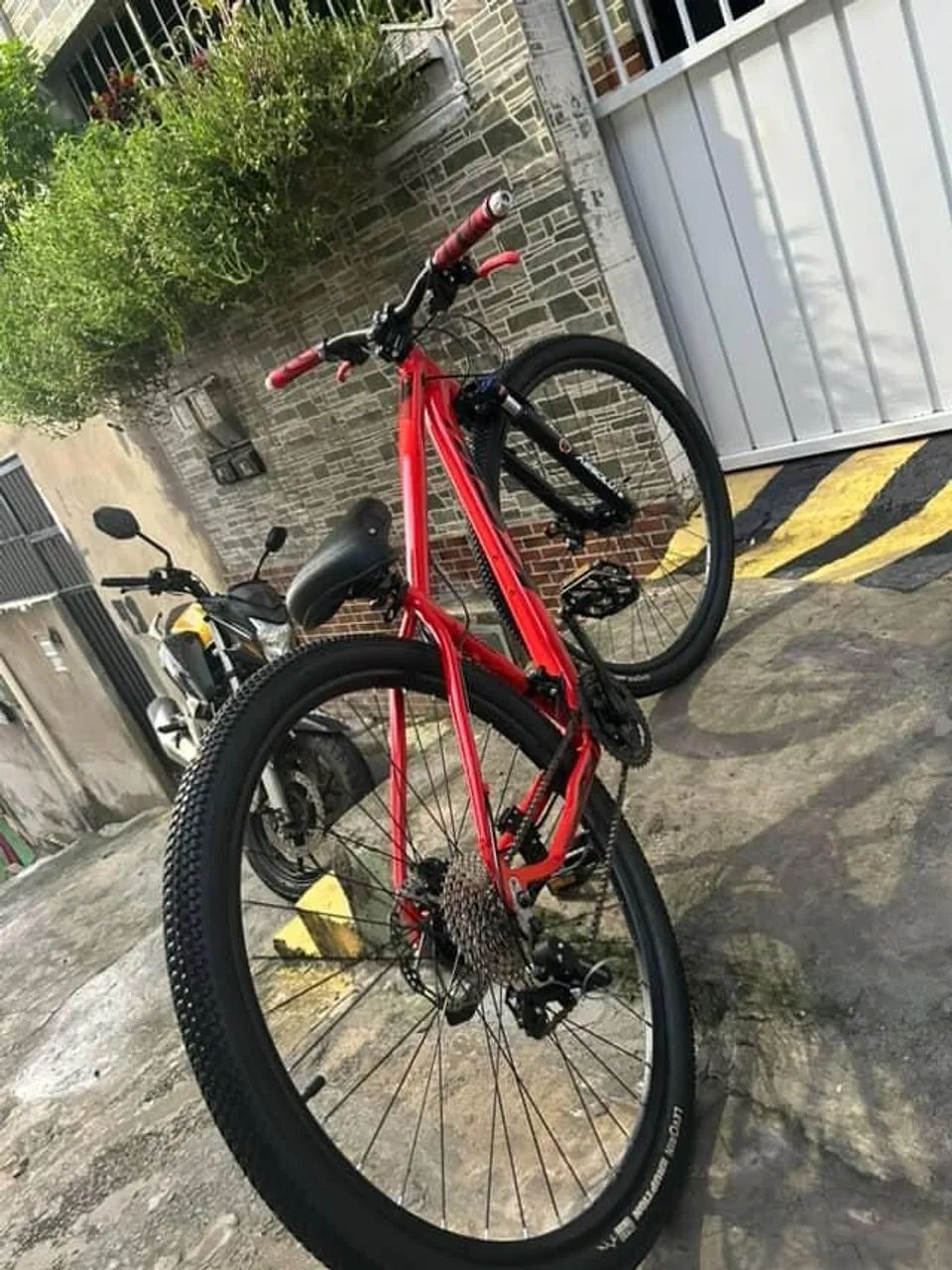 Bicicleta ksw(OLHE A DISCRIÇÃO TEM FALANDO TUDO)pronto pro grau ou pedaladas intensas 