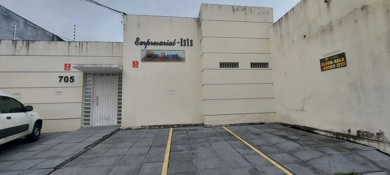 Imóvel para aluguel possui 250 metros quadrados em Farol - Maceió - AL