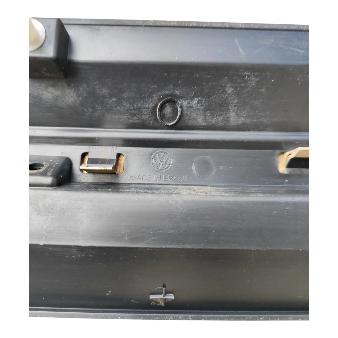 Friso Da Grade Frontal Original Vw Delivery C/ Detalhe E2514 Preto - Foto 5