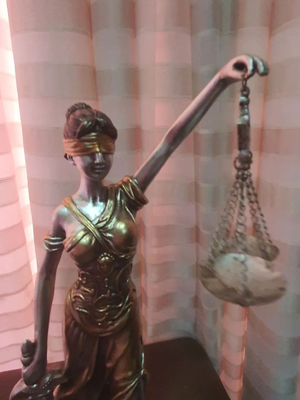 ESTATUETA DA JUSTIÇA - Foto 2