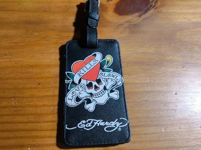 Tag de mala em couro - Ed Hardy - Love Kills Slowly