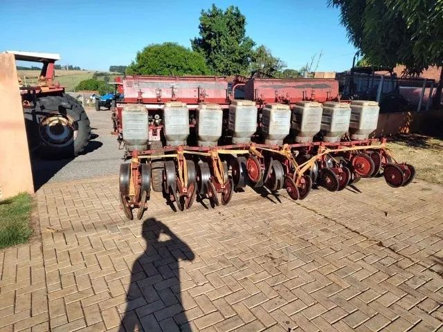 Plantadeira 8 linhas Semeato - Foto 6