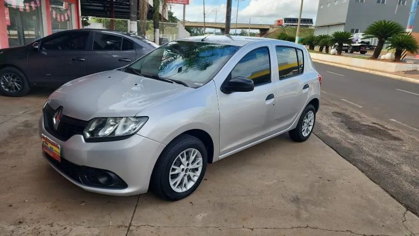 Sandero Authentique 1.0 completo - Foto 2