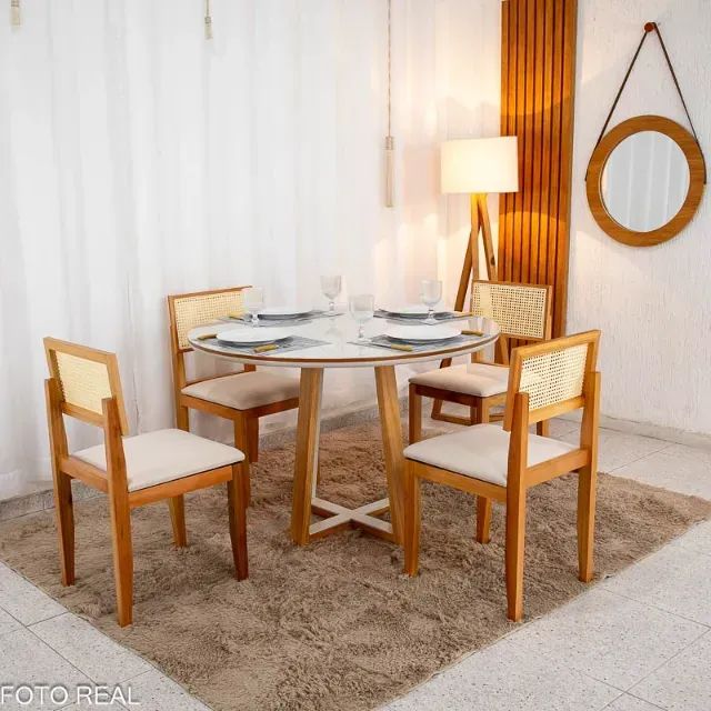 sala mesa de jantar edonda com 4 cadeiras  - Foto 2